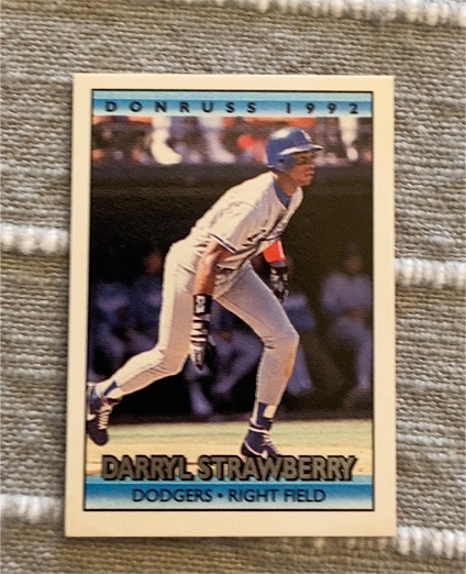 1992 Donruss #7 Darryl Strawberry — front