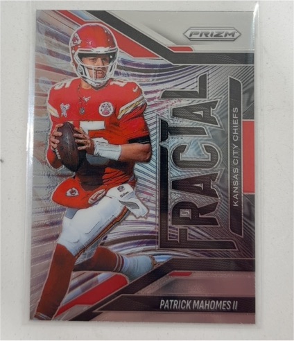 2025 Panini Prizm #5 Patrick Mahomes II Fractal — front