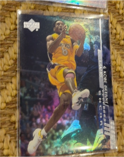 2000-01 Upper Deck #80 Kobe Bryant — front