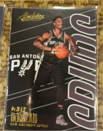 2018-19 Panini Absolute Memorabilia #30 DeMar DeRozan — front
