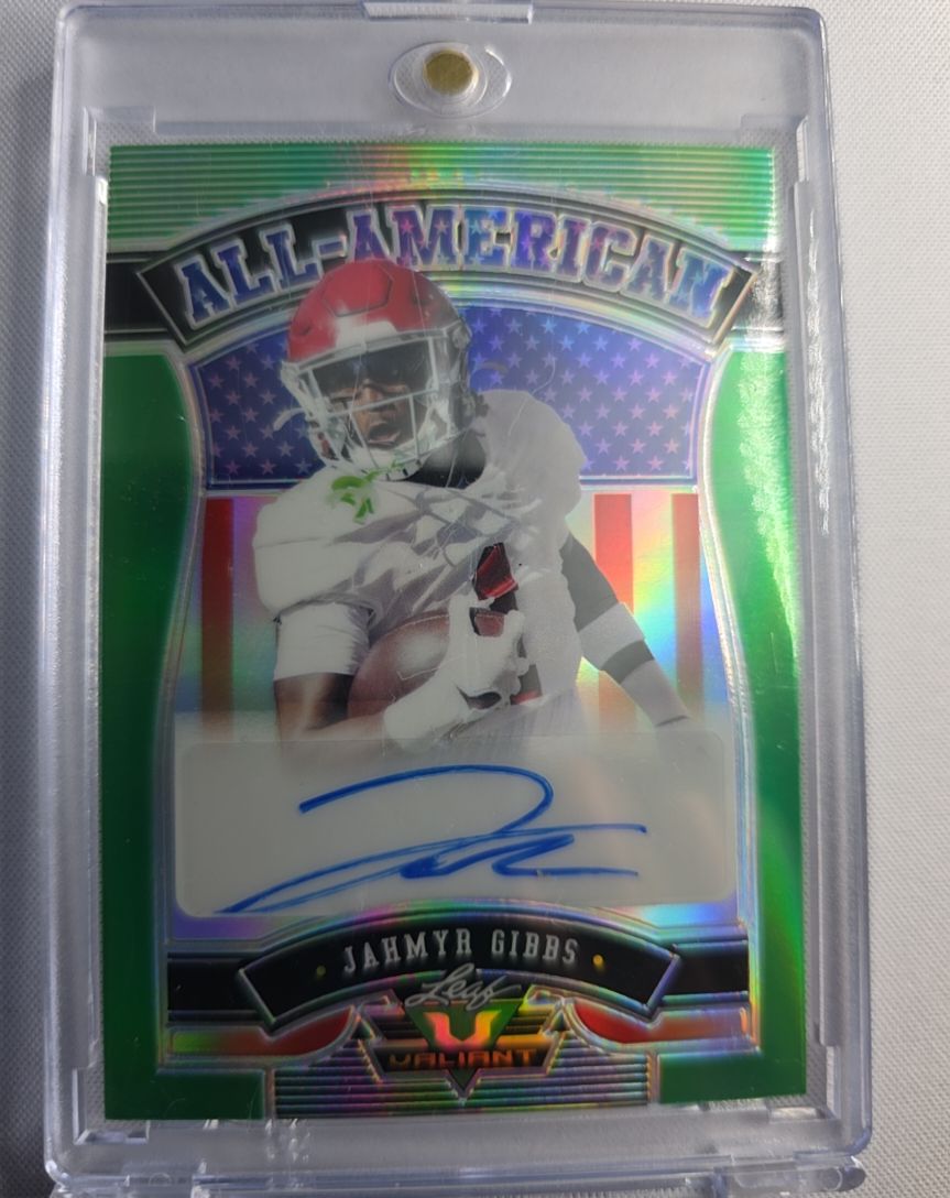 2022 Leaf Valiant - All-American Jahmyr Gibbs #AA-JG1 Green /40 (AU, RC) — front