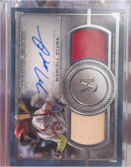2019 Topps Museum Collection #SSDA-MO Marcell Ozuna Signature Swatches Dual Relics — front