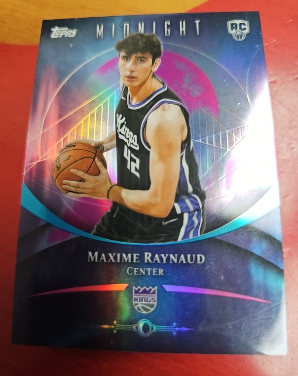 2025-26 Topps Midnight #97 Maxime Raynaud — front