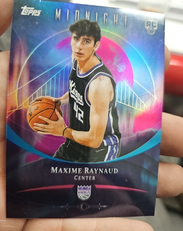 2025-26 Topps Midnight #97 Maxime Raynaud — front