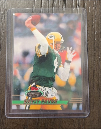 1993 Topps Stadium Club #210 Brett Favre — front