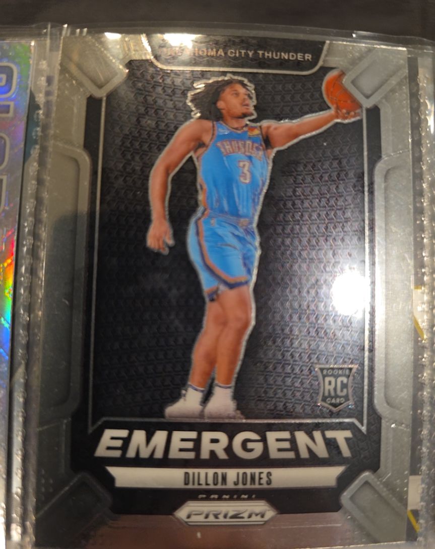 2024-25 Panini Prizm #11 Dillon Jones Emergent — front