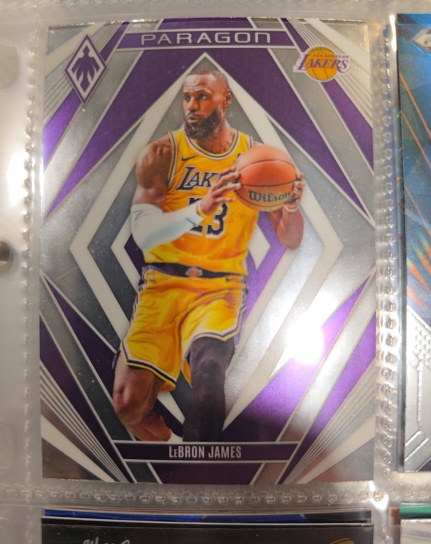 2023-24 Panini Phoenix #14 LeBron James Paragon — front