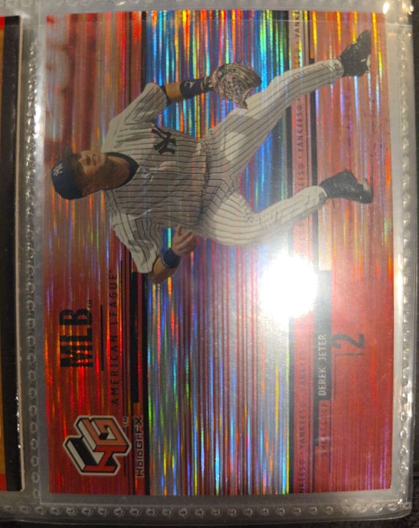 2000 Upper Deck HoloGrFX #12 Derek Jeter — front