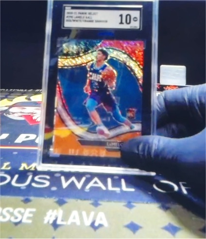 2023-24 Panini Nba Hoops Premium Stock Anti-Gravity Luka Dončić #4 Disco Prizm — front