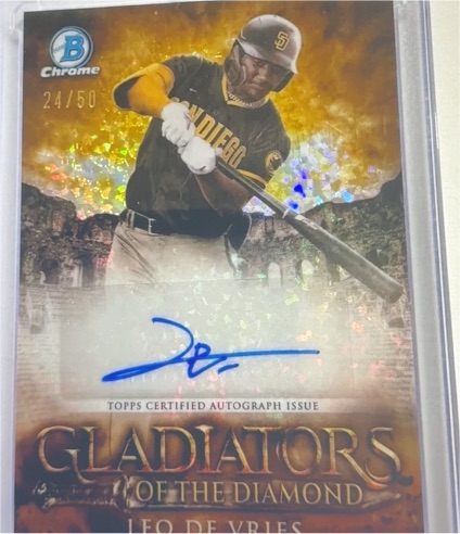 2024 Bowman Chrome Gladiators of the Diamond Mini-Diamond Auto #24 Leo De Vries — front