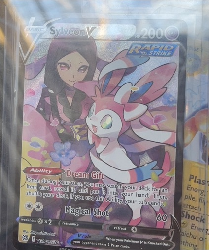 2021 Pokémon TCG Sylveon V TG14 Trainer Gallery Brilliant Stars — front