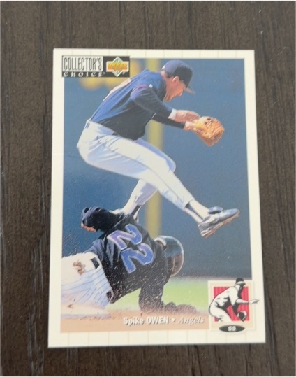 1994 Upper Deck Collector's Choice #591 Spike Owen — front