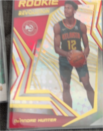 2019-20 Panini Revolution #4 De'Andre Hunter Rookie Revolution — front