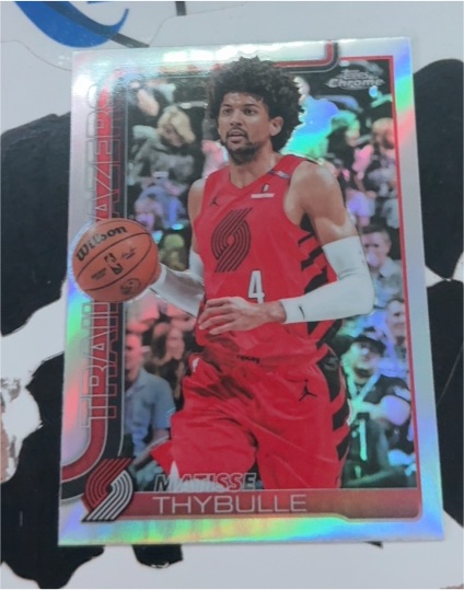 2025-26 Topps Chrome #169 Matisse Thybulle — front