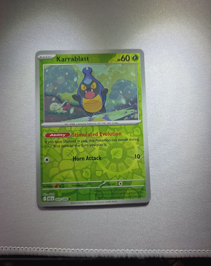 2022 Pokémon SV Black Bolt #009 Karrablast — front