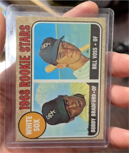 1968 Topps #142 White Sox Rookie Stars Buddy Bradford / Bill Voss — front