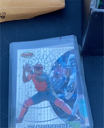 1996 Bowman's Best #30 Ivan Rodriguez — front
