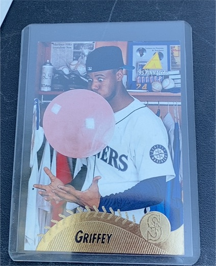 1995 Pinnacle #128 Ken Griffey Jr. — front