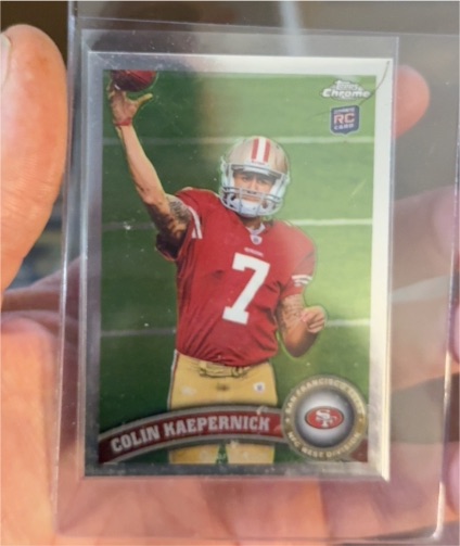 2011 Topps Chrome #25 Colin Kaepernick Rookie Card — front