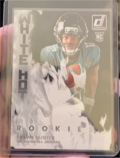 2025 Donruss #WHR-TVH Travis Hunter White Hot Rookies — front
