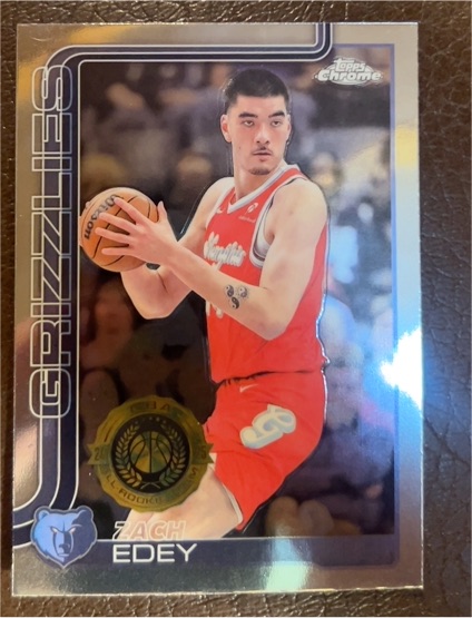 2025-26 Topps Chrome #128 Zach Edey — front