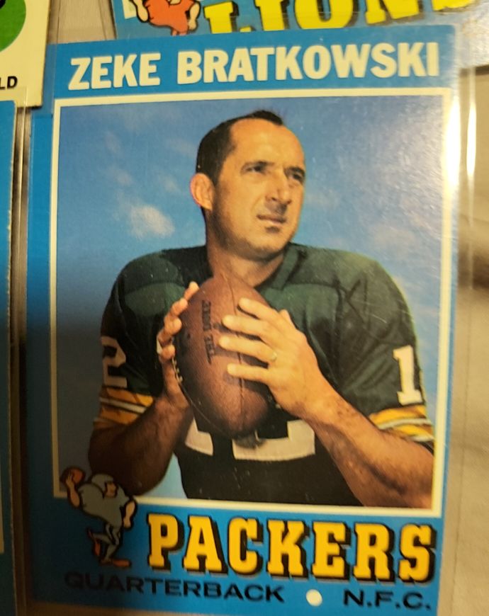 1971 Topps Football #111 Zeke Bratkowski — front