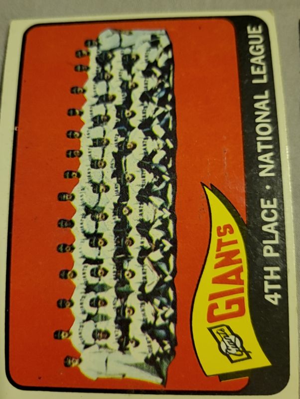 1965 Topps #379 San Francisco Giants Team — front