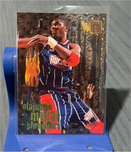 1996-97 Fleer Metal #142 Hakeem Olajuwon — front