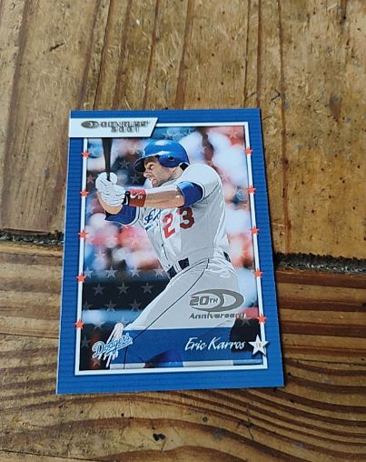 2001 Donruss #77 Eric Karros — front