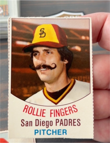 1977 Hostess #137 Rollie Fingers — front