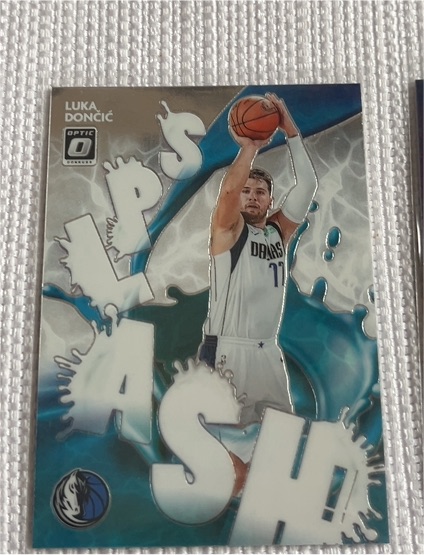 2020-21 Donruss Optic #15 Luka Doncic Splash! — front