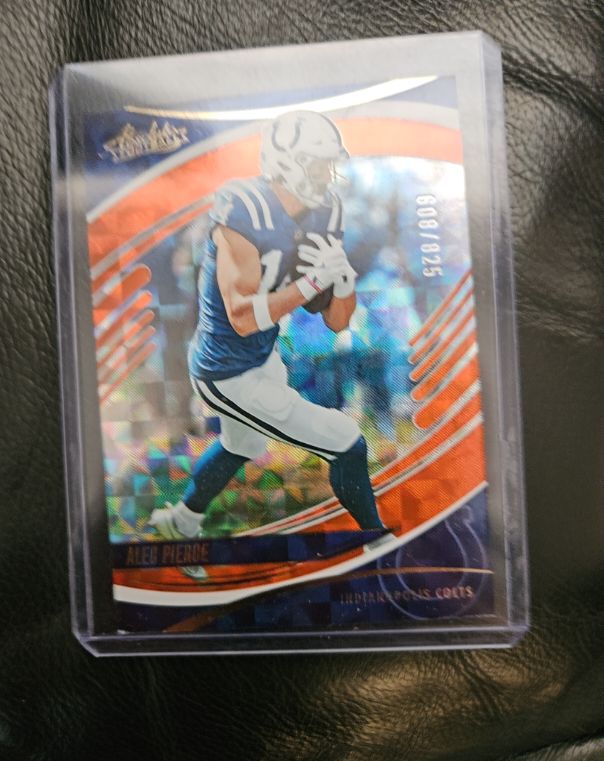 2025 Panini Absolute #34 Alec Pierce — front
