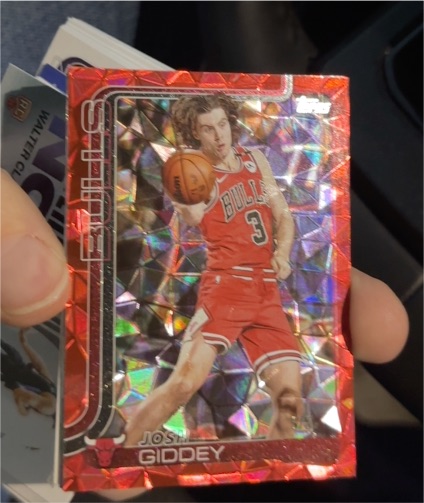 2025-26 Topps Basketball #35 Josh Giddey Exclusive Crackleboard Foil SP — front