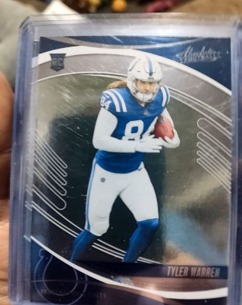 2025 Panini Absolute #195 Tyler Warren — front