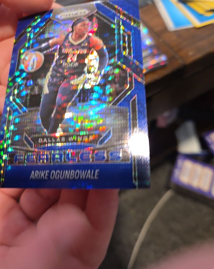 2023 Panini Prizm Rookies Arike Ogunbowale Blue Prizm — front