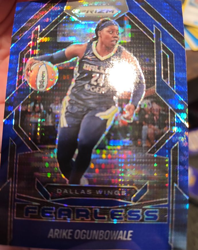2023 Panini Prizm WNBA Fearless Arike Ogunbowale — front