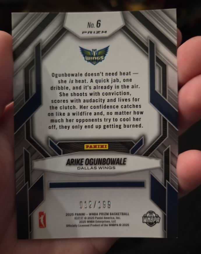 2025 Panini Prizm #6 Arike Ogunbowale — front