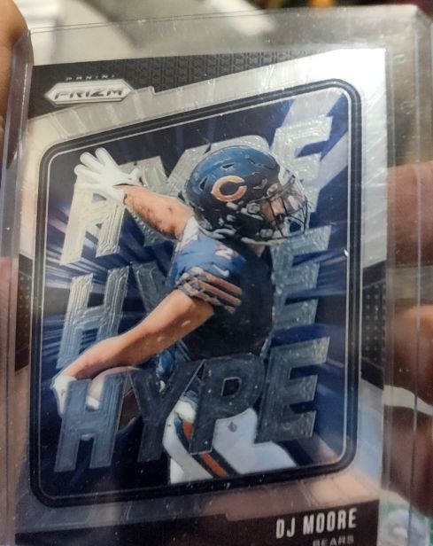 2024 Panini Prizm #15 D.J. Moore Hype — front