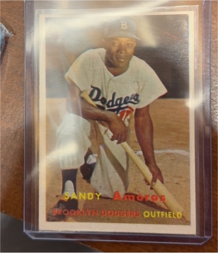 1957 Topps #201 Sandy Amoros — front