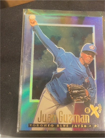 1997 SkyBox E-X2000 Juan Guzman — front