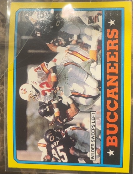 1986 Topps #372b Buccaneers Team Leaders — front