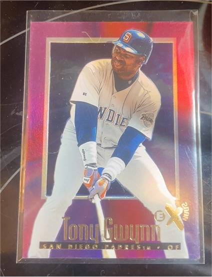 1997 SkyBox E-X2000 #93 Tony Gwynn — front