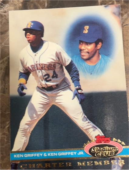 1991 Topps Stadium Club Charter Member #10 Ken Griffey Jr. & Ken Griffey Sr. — front