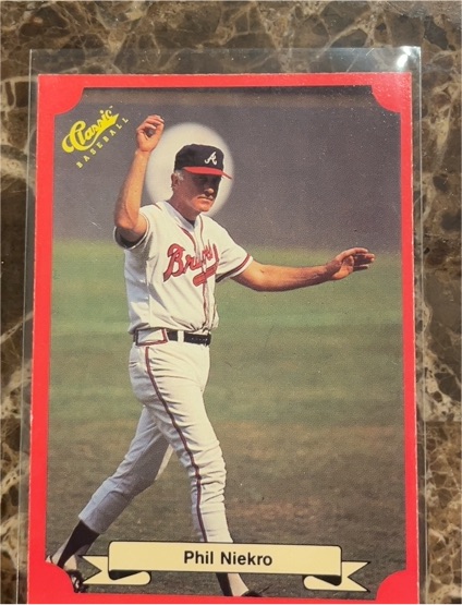 1988 Classic Red #200 Phil Niekro — front