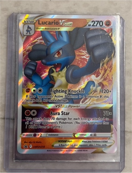 2022 Pokémon TCG SWSH214 Lucario VSTAR — front