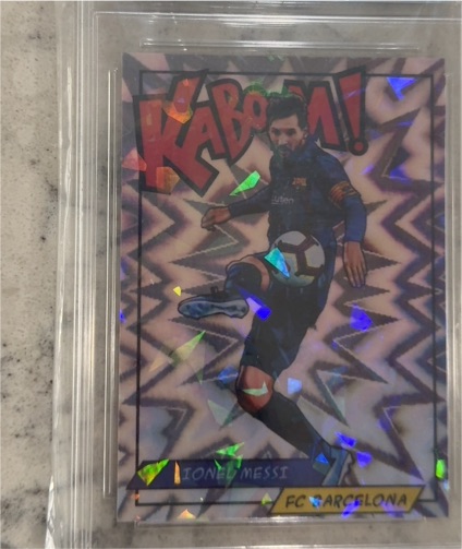 2018 Panini Kaboom Lionel Messi FC Barcelona — front