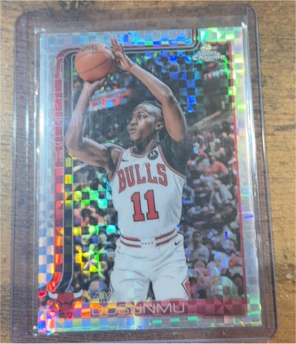 2025-26 Topps Chrome #95 Ayo Dosunmu — front