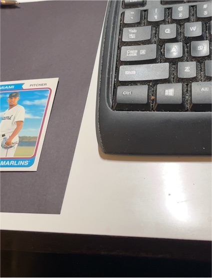 1982 Topps #100 Miami Marlins Pitcher — front