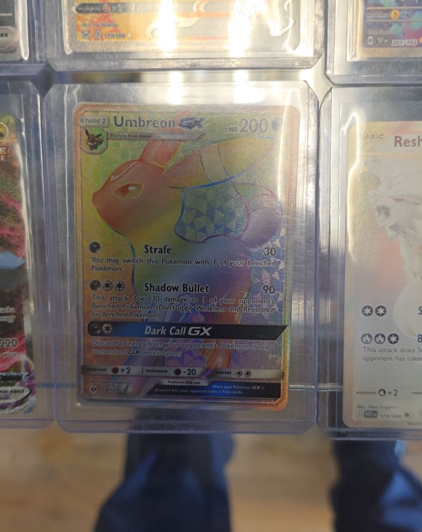 2017 Pokemon Sun & Moon #154 Umbreon GX — front