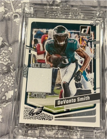 2023 Donruss #240 DeVonta Smith — front